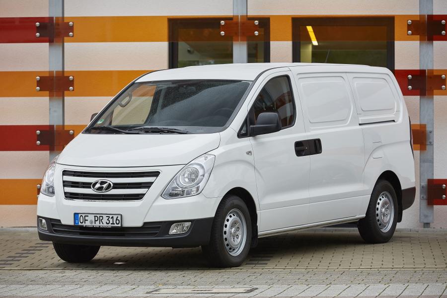  Hyundai H-1 Van (TQ) 2016 года  (фото 19 из 26)